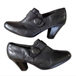 Clarks Bendables Black Leather Ankle Boot Women's Black Heeled Boitie Size 10